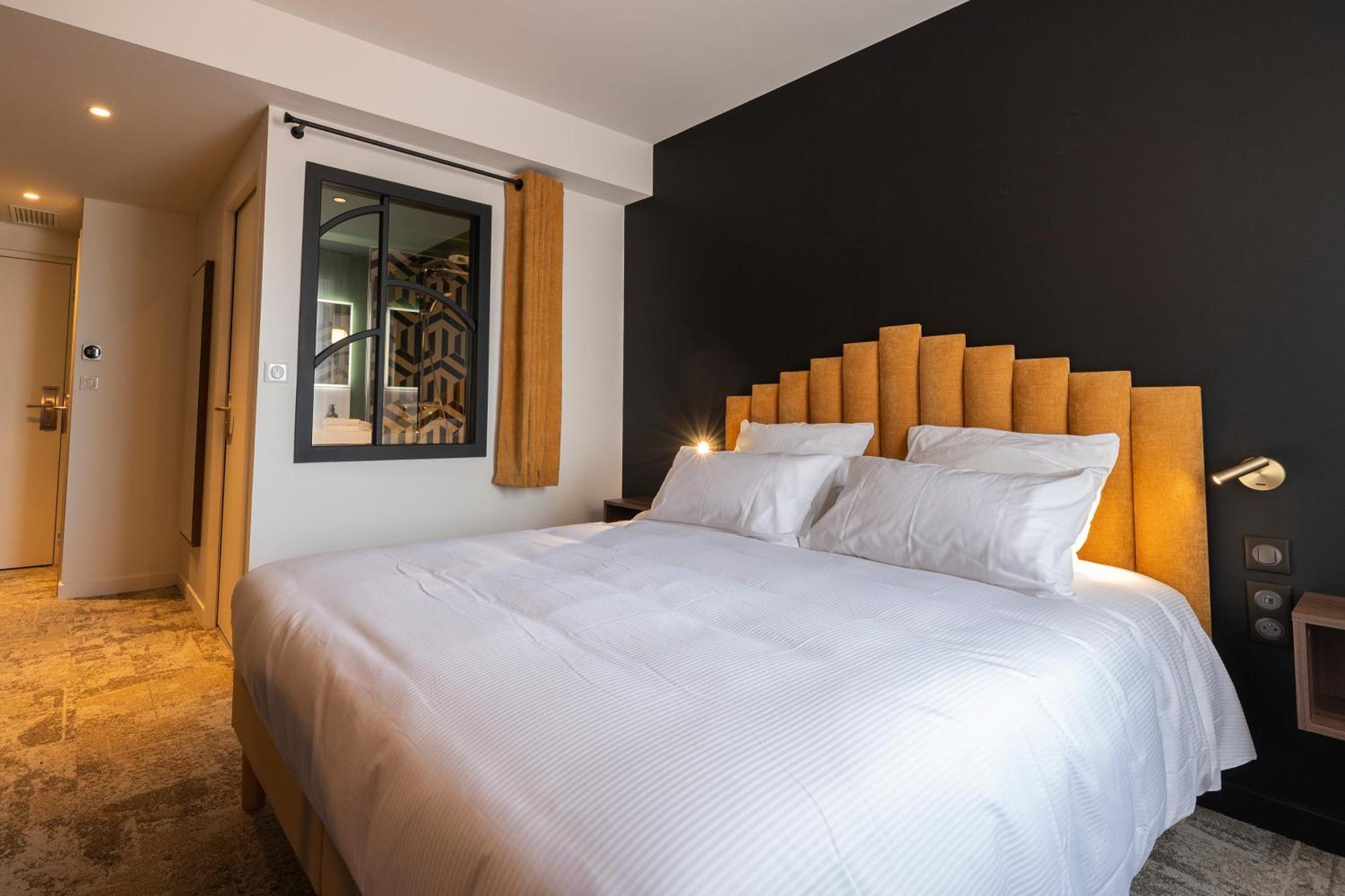 Hotel Les Pins Сен-Трожан-ле-Бен Екстер'єр фото